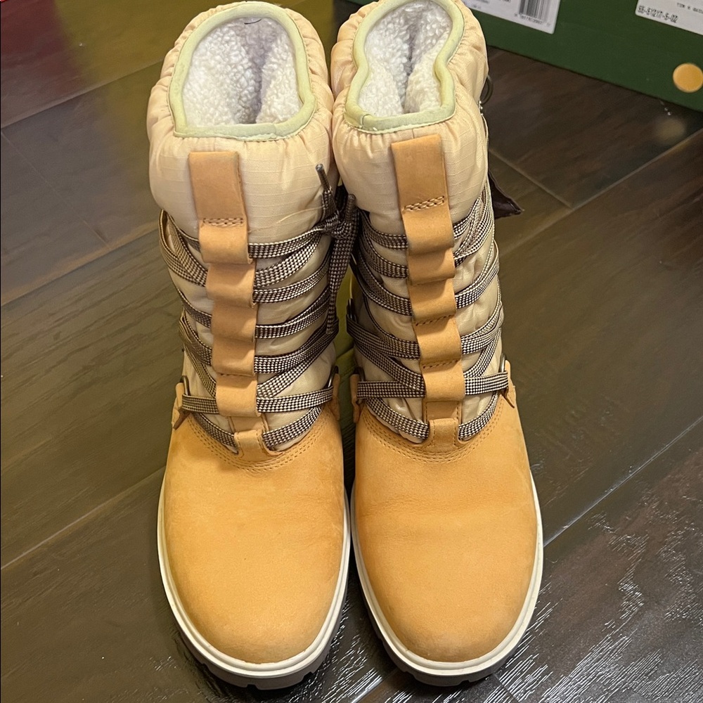 Timberland 6” Quilt Wheat/Brown Nubuck Boots - Picture 3 of 7